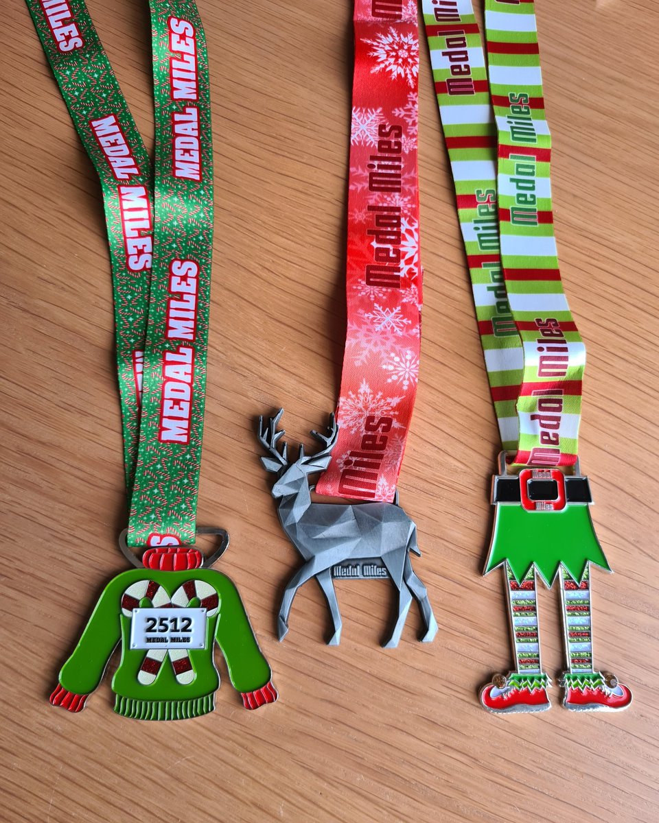 What’s your favourite Christmas medal? We have a handful of each of these on the website. All at only £2.00 each including P&amp;P (UK mainland) available from medalmiles.com 🎅🏻🎄☃️ #medalmiles #virtualrunuk