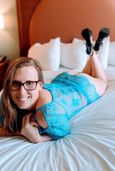 @comes_night Have a great day @comes_night  https://t.co/AndzmgIpLL https://t.co/nAkQmrqZWP<a class="tags" href="/tag/comes_night">@comes_night</a><a class="tags" href="/tag/comes_night">@comes_night</a>