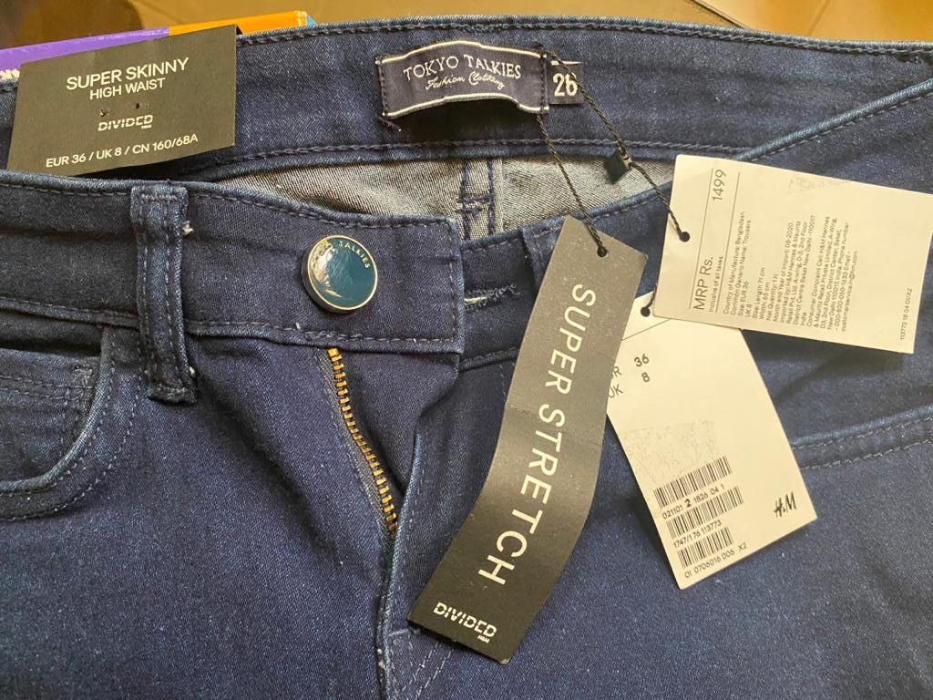 drharshaj's tweet photo. #Cheaters @hmindia @hm sending other brand substandard jeans as theirs to their old loyal customers. Hugely disappointed. #worstservice #fraud #HM #hmindia https://t.co/ffrdHLMWvp