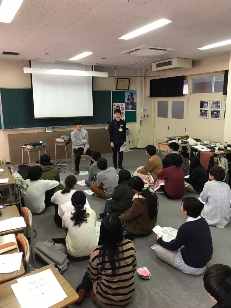src_ypu's tweet photo. 私たちは山口県立大学学生赤十字奉仕団です🙌💕
献血の呼びかけ活動やボランティアを行っています🙋
よろしくお願いします✌️

#赤十字
#全国統一キャンペーン　#学生奉仕団
#山口県 https://t.co/BQsKpNBc8b