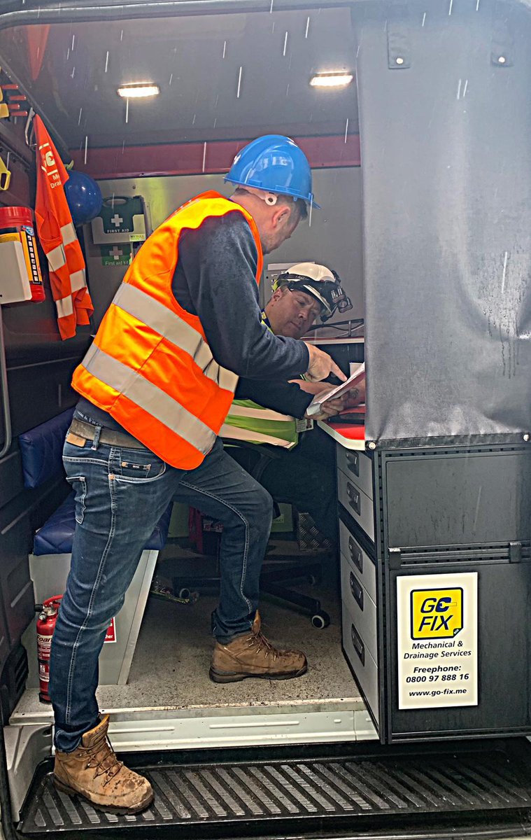 Go_FixUK's tweet image. One of our CCTV survey unit teams on site, completing below ground level drainage mapping. At Go-Fix we always operate the latest @minicamtweet WinCan software together with the most upto date survey camera equipment. 

#drainage #vacuumtankers #cctvsurvey #24hour #london