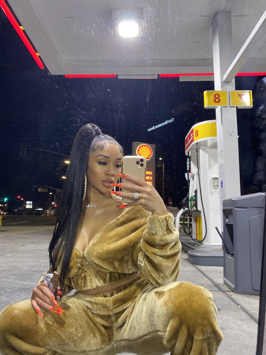 Saweetie's tweet image. raw.