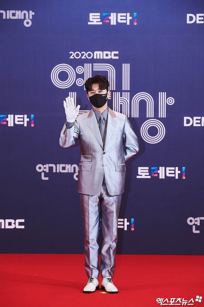  #ParkSoJin,  #ParkShinAh,  #BaeInHyuk & Singer  #YoungTak 