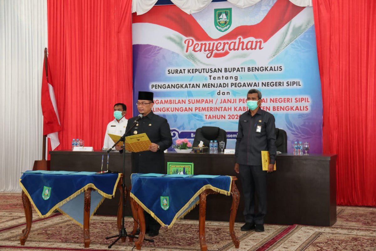 Pj Bupati Bengkalis Serahkan SK 262 PNS dlvr.it/RpbfRg