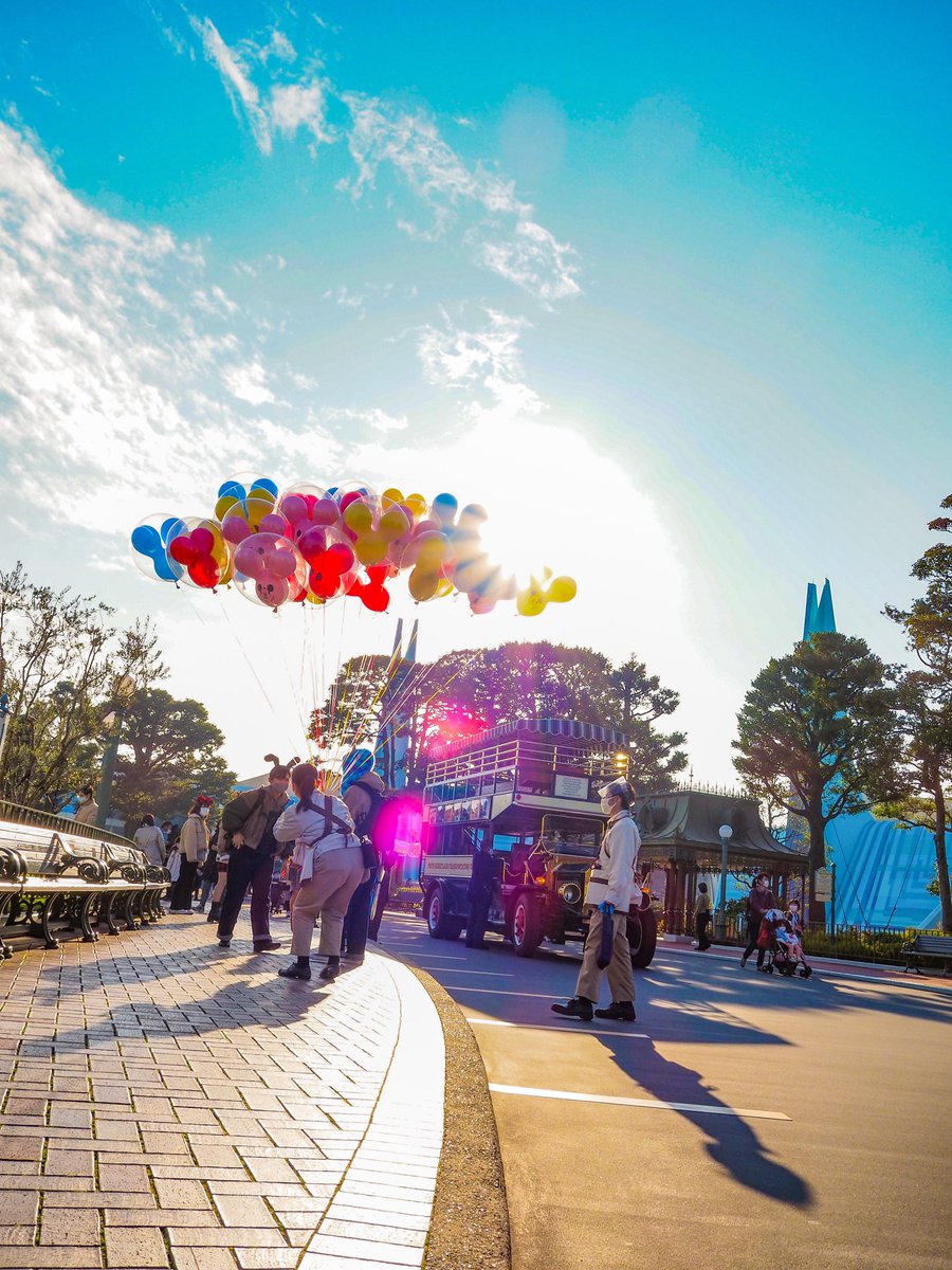 すと 年自分が選ぶ今年の4枚 新しい年を迎えたディズニーシー ゲストがいないディズニーランド 世界が変わっても夢が叶う場所ディズニーランド 世界が変わっても変わらず美しいディズニーシー