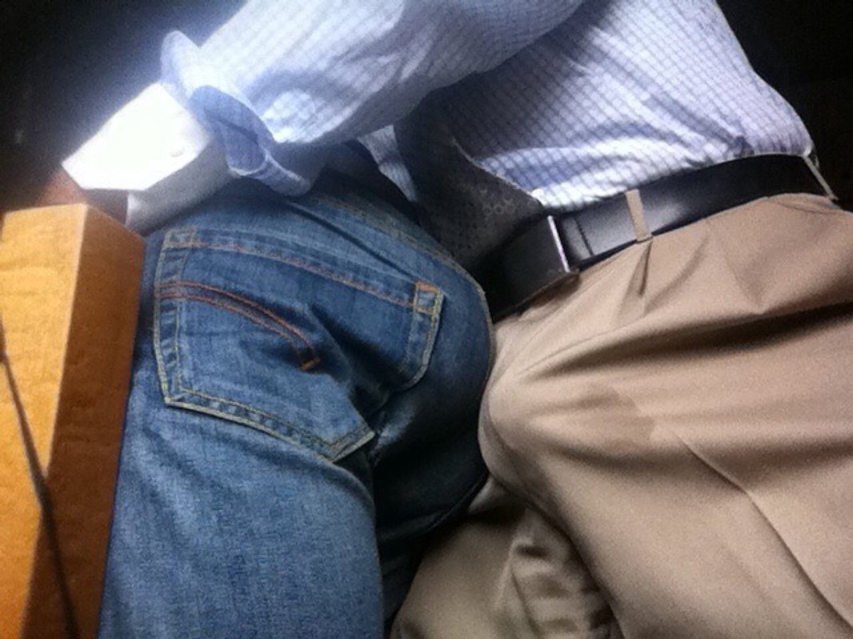 гея трахают в джинсы фото 84