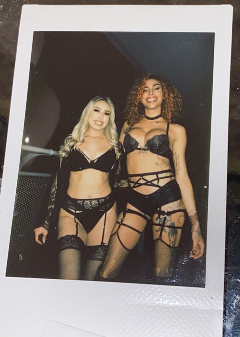 🥰 https://t.co/uV8DRDckya