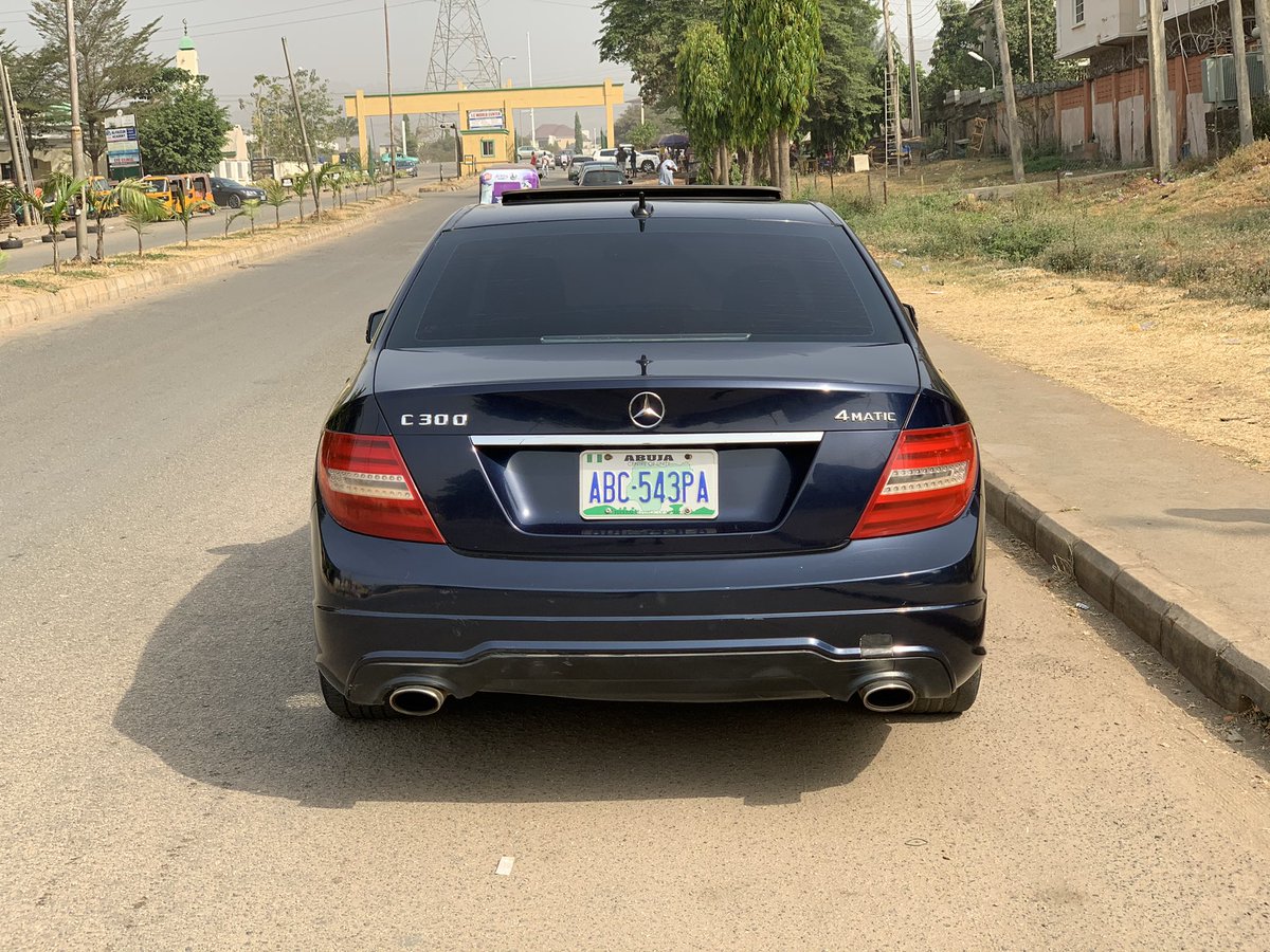 abuja_best_cars's tweet photo. Price 3.5m
Mercedes c300
Location abuja 
Please retweet 🙏🙏🙏
☝️☝️☝️☝️call 09039954141
@SOGautos1 @Autorush2 #wednesdaythought #03Cards #HappyNewYear https://t.co/WlGc5osEnE