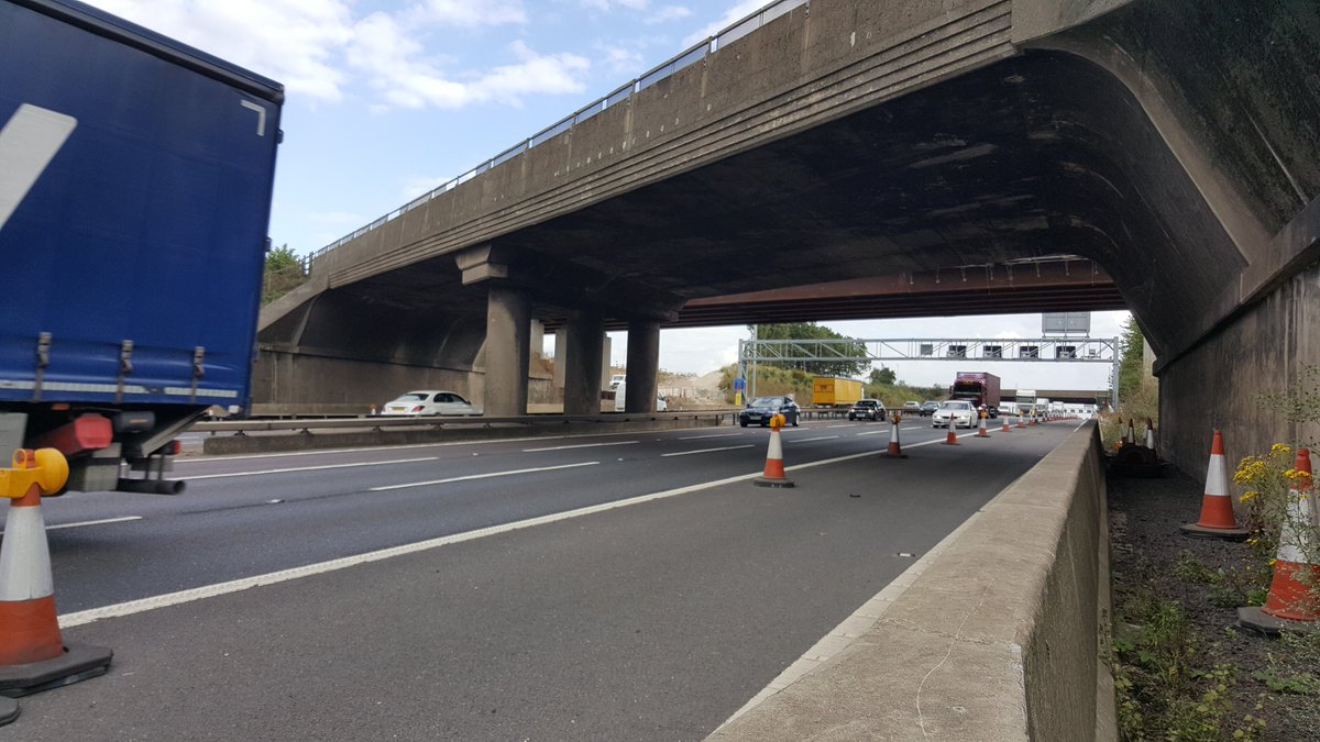 If you look at the soffit of these bridges you can see straight lines running across – these are the where the joints in the plywood forming the soffit. The plywood was supported by the scaffold.