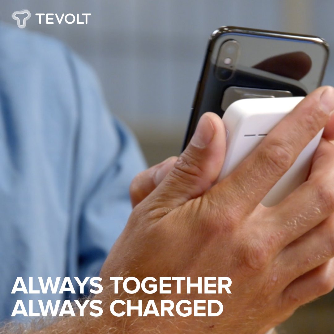 TevoltPlus's tweet image. What a cute couple!⁠
.
.
#powerbank #iphone #samsung #iphonepowerbank #samsungpowerbank #iphonecharger #onthegocharging #wirelesscharging #wirelesscharger #wirelesscharge #highspeedwirelesscharging #charger #fastcharging #apple #battery #mobileaccessories #design #gadget