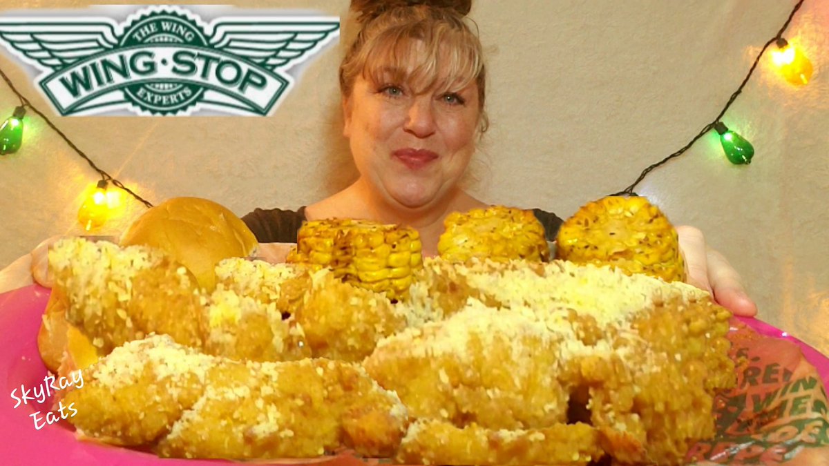 SkyRayz's tweet photo. Wingstop leftover mukbang with cajun corn and Garlic parmesan wings yumm. Just a Snack! On our YouTube channel link in bio π @wingstop #SkyRaysEats #Phatnfull #Eatingshow #mukbang #youtuber #wings #ketowingstop #happynewyears #justasnack https://t.co/aQapwYR2IY