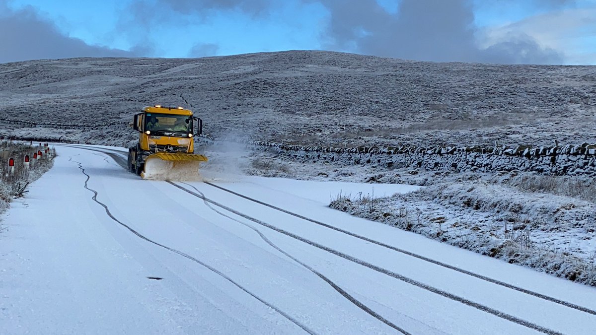Amadeus_IOM's tweet photo. The rarest of mythical Manx creatures: the Gritter Fairy. Brightly coloured and big in nature, she only comes out on the rarest of occasions. #iom https://t.co/jiTVkmd1Kh