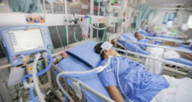 The downside to cohorting patients is that you can't have everyone in a negative pressure room, but the upside includes expansion of ICU beds, recognition of sick patients quickly, easier monitoring including vent management. An ED ICU would look something like this. 9/12