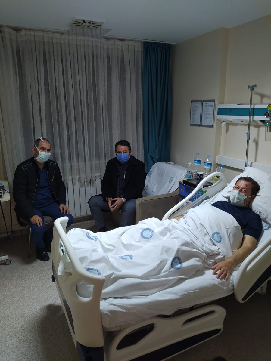 AlaattinSonat's tweet photo. Küçük bir rahatsızlık geçirerek Gazi Üniversitesi Hastanesinde tedavi gören, Türk Eğitim-Sen Niğde Şube Başkanımız Sn. İhsan UĞRAŞ beyefendiye geçmiş olsun ziyaretlerinde bulunduk.

Rabbim şifa bekleyen tüm hastalarımıza acil şifalar versin. https://t.co/Lf4OSptPIg