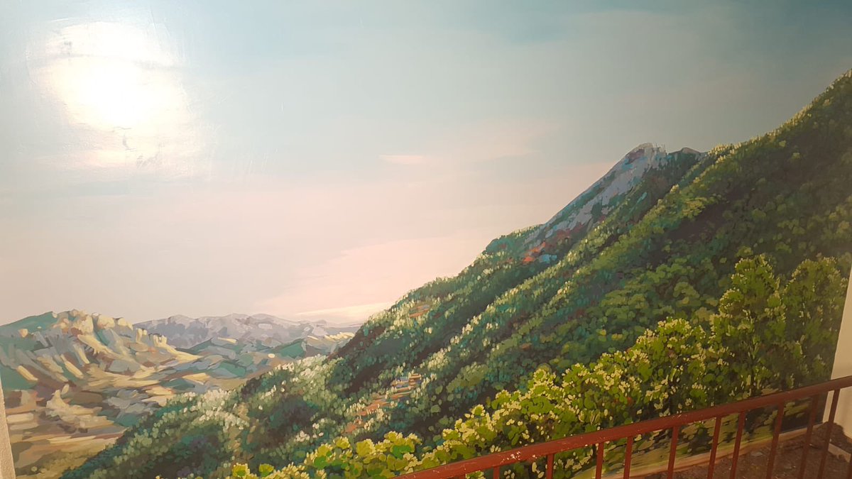 🎨 Doble13 sigue llenando Petrer de Arte 🎨

En esta obra han querido representar la basura que encontramos cuando visitamos el medio ambiente, a través de la publicidad, tapando el paisaje que nos estorba la belleza de el mismo. 

#petrerescultura #artenbitrir