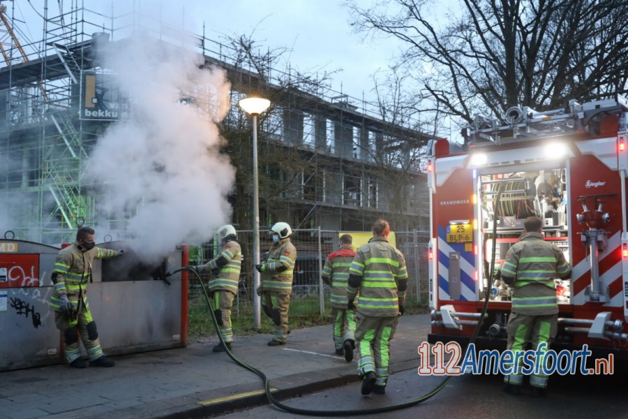 Container voor PMD afval in brand gestoken aan de Rubensstraat in #Amersfoort. 112Amersfoort.