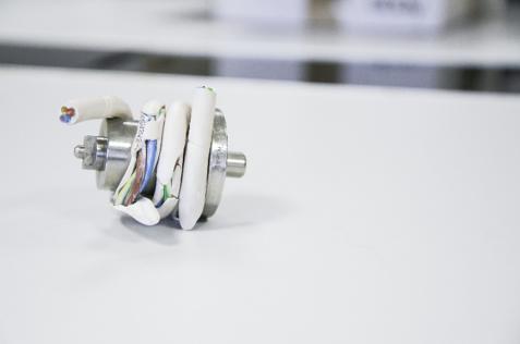 aciorguk's tweet photo. 7 DEADLY CABLE SINS: SIN NUMBER 4. Heat shock test fail. If one sharp-eyed professional hadn’t been susicious of this product, the cable would be out on the market putting people at risk. One simple test, danger averted. (Cable shown on bend test apparatus for pictoral purposes). https://t.co/aTwIDNHFnO