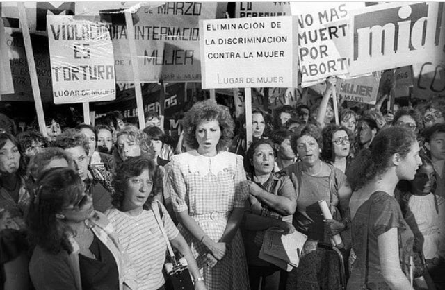 #EsLey !! 💚💚💚💚 ✊🏻<a href="/flacagonzalez70/">@flacagonzalez</a> <a href="/Flacarequi/">María Eugenia Requi</a>