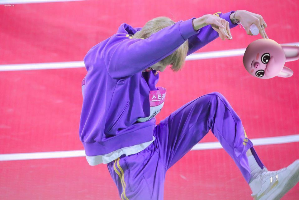 an entire thread of every dweakki pabbit meme I’ve found - because I can’t believe this is what Changbins skzoo character has turned into..