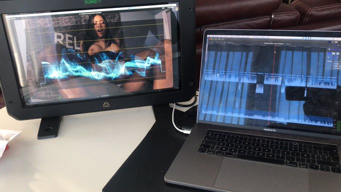 What are you up to guys? Me? Me editing some porn😈😎 https://t.co/agTOnaP1z2<a href="/tag/thongthursday"class="tags"><span>#thongthursday</span></a><a href="/tag/humpdayvibes"class="tags"><span>#humpdayvibes</span></a>