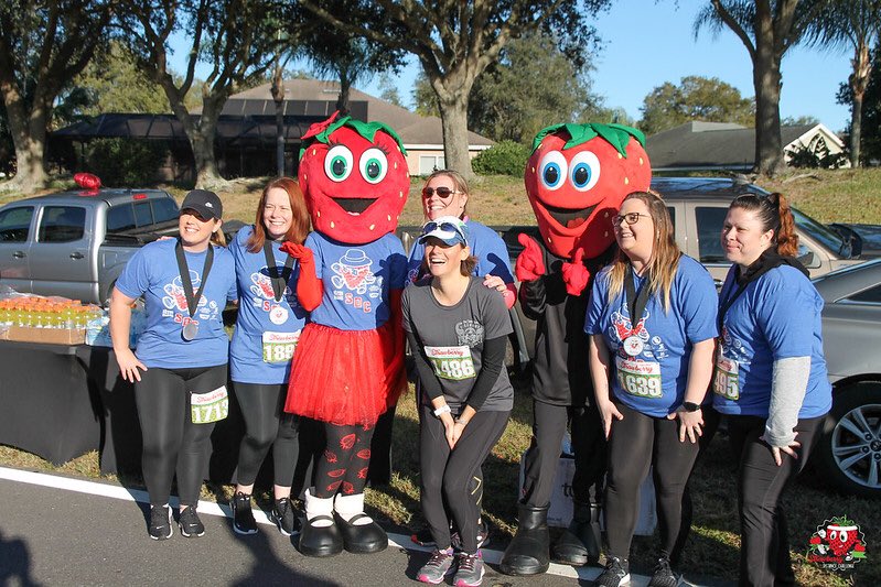 SDCrun's tweet image. Happy New Year 2021!
SDC Feb 13, 2021! IN-PERSON EVENT
Use code: SDC2021 for 10% OFF the 5K/10K
Choose between #5K #10K or #1Mile. 
Medals, shirts, timing (5K/10K distances), FREE photos, strawberries and bananas for all finishers. Pet friendly!
Sign up: runsignup.com/Race/FL/PlantC…