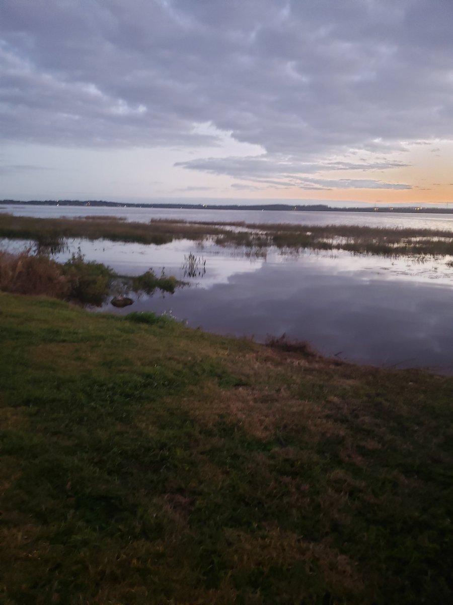 Good morning everyone! Not a ripple in the lake as the sun was coming up earlier on the trail. Hope there's not a ripple in your plans for this Wednesday!