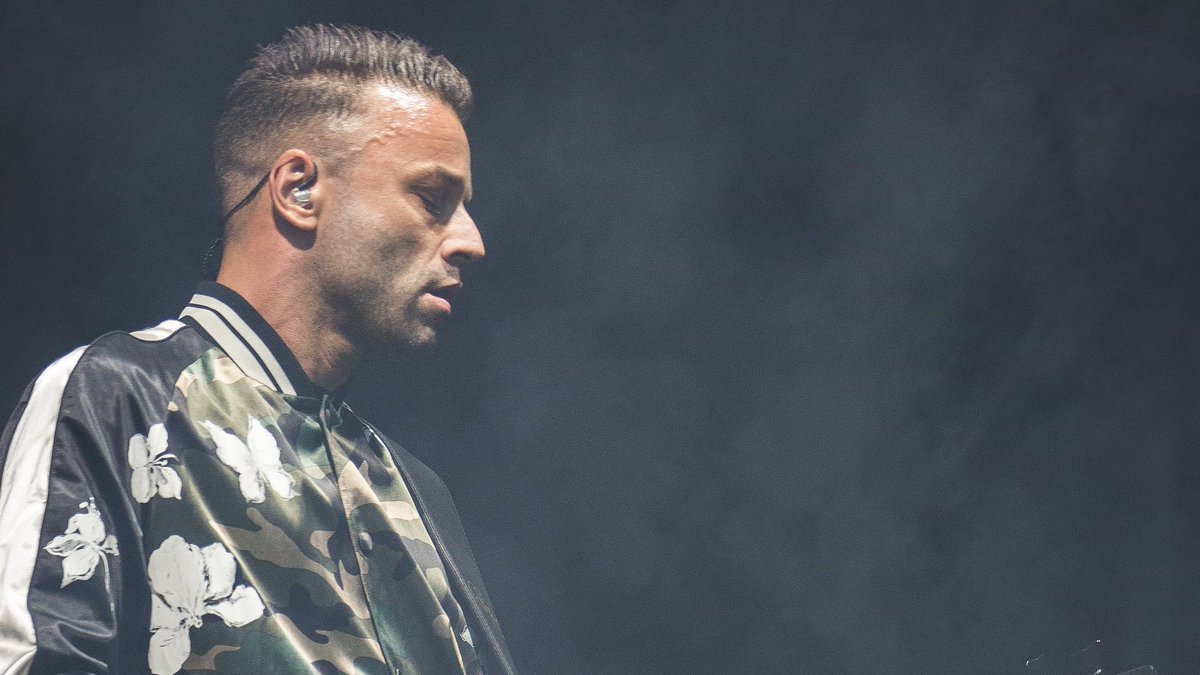 peggygaray1's tweet photo. #muse #chriswolstenholme #wolstenwednesday π @museband #Wednesday https://t.co/OMyUmaJn4C