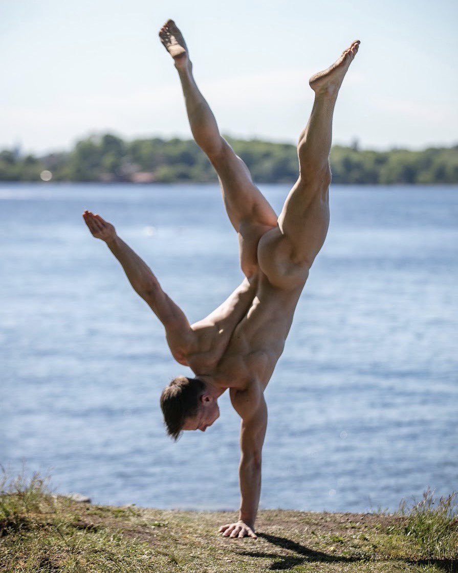 1 pic. Hope you haven’t forgotten about these awesome pictures? We should learn to embrace the #body