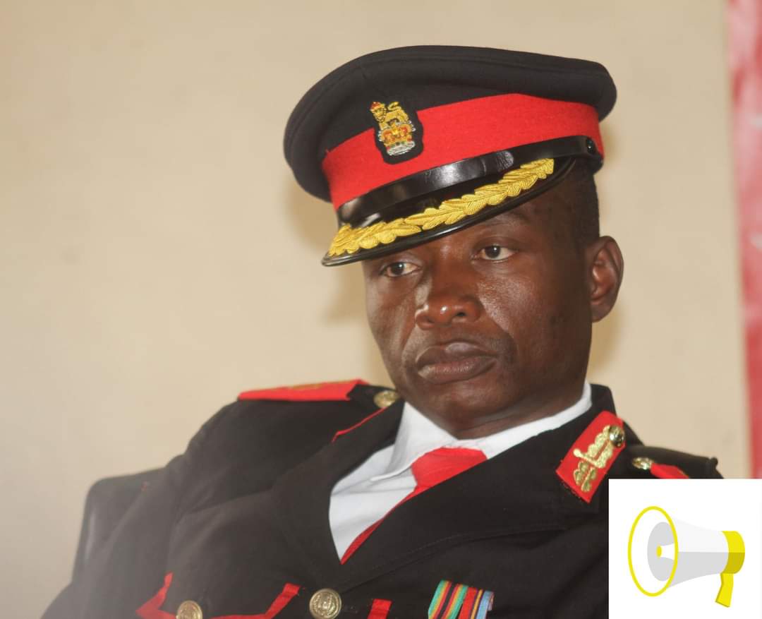 Caption this Commander General, Retired Harare City Council Security Guard Brigadier Drama King Mr Shakespear Mukoyi in full regalia during the @DMwonzora presser at Morgan Tsvangirayi House.