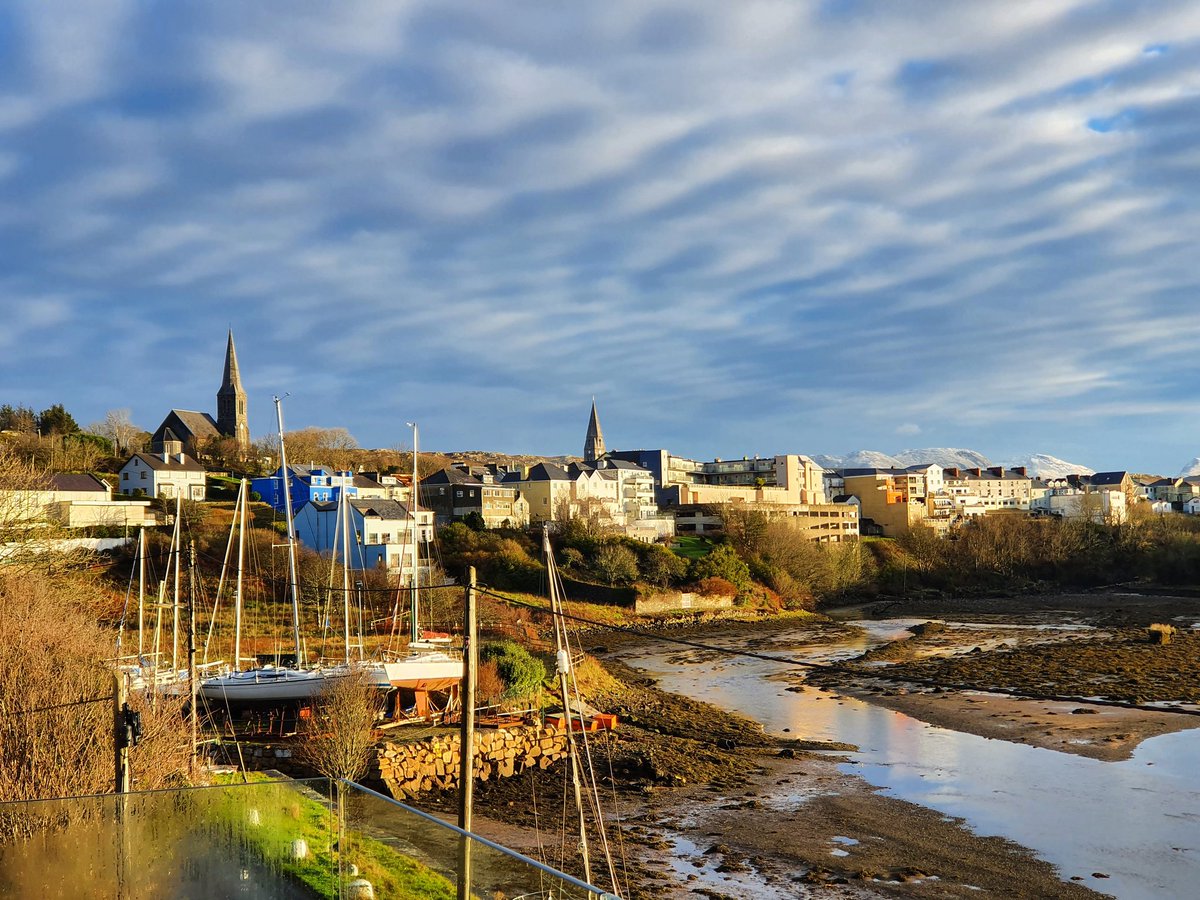 Mackerel Sky over Clifden this morning 💙
#clifden #love #loveclifden #connemara #wildatlanticway #ireland #failteireland #discoverireland #galway #thisisgalway #visitgalway