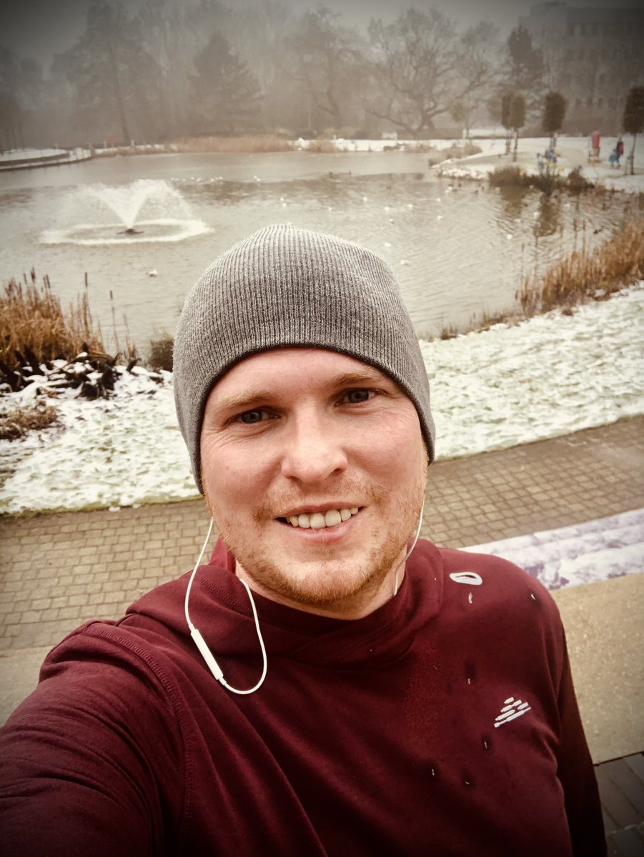 smbholmes's tweet photo. Nice little lunch time run to break up the first day back in the office and penultimate day of the @CSScritcare Great MFT Marcothon Challenge #vivanhs #day30🏃‍♂️🙌🏻🏃🏻❄️ https://t.co/IzCiAil5lH