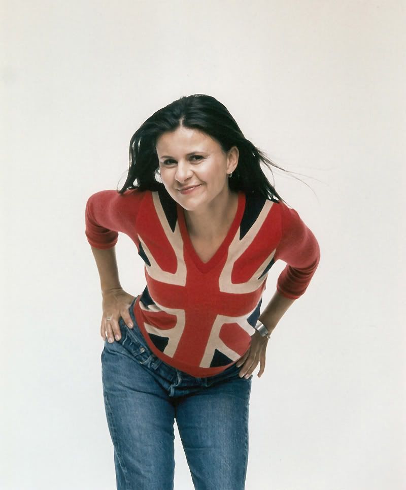 Please join us here at in wishing the one and only Tracey Ullman a very Happy Birthday today  