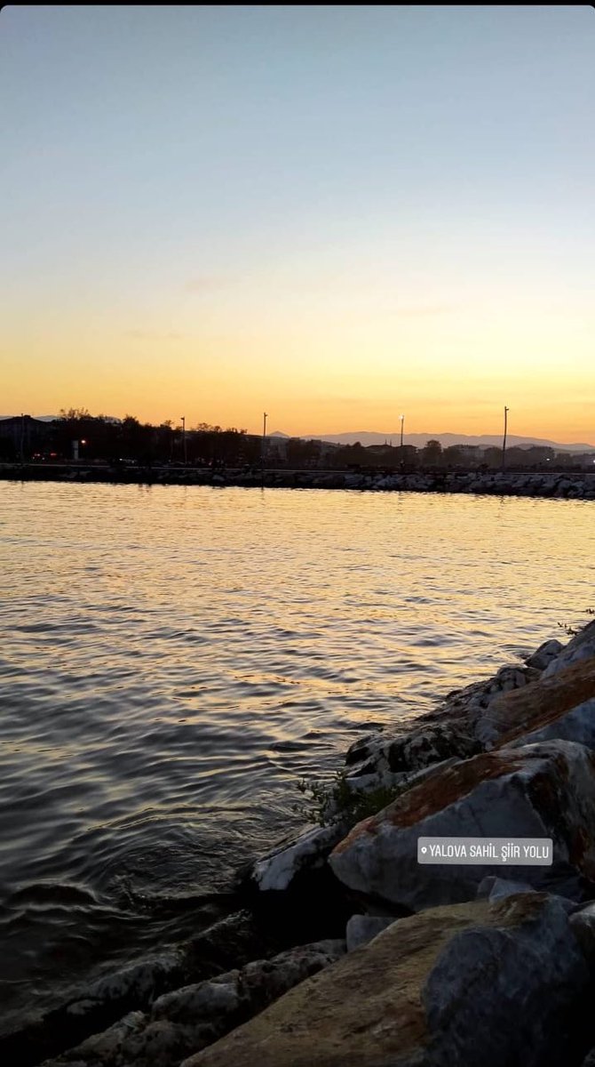 Dostlarla Yalova sahilde yılbaşı kutlamak vardı bi hayalimiz 🥂:(
@sesyoksedavarrr <a href="/gonul_ongun/">Gönül Öngün</a>