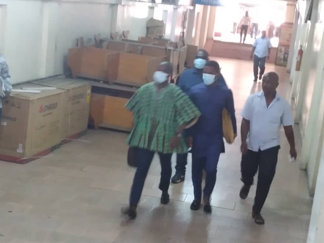 Makana_Media's tweet photo. Sammy Gyamfi and Others arrive at Supreme Court to file NDC petition #sammygyamfi #NDC #MadeofMore #fearwomen #HajiaBintu #JidulaDay #Awuraba #wednesdaythought #WeLoveAfricanacity #wenomedia https://t.co/ZyFI27nwGg