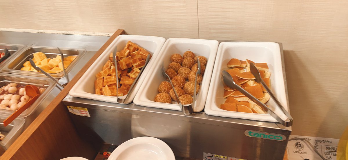 どん亭 三郷店 さらにデザートバーも新しくなりました デザート フルーツで15種類 トッピング ソースで11種類 そして綿菓子作り放題 ソフトクリーム取り放題 もう満載です 三郷限定 どん亭 三郷店 さらにデザートバーも新しくなりました デザート フルーツで15種類 トッピング ソースで11種類 そして綿菓子作り放題 ソフトクリーム取り放題 もう満載です 三郷限定