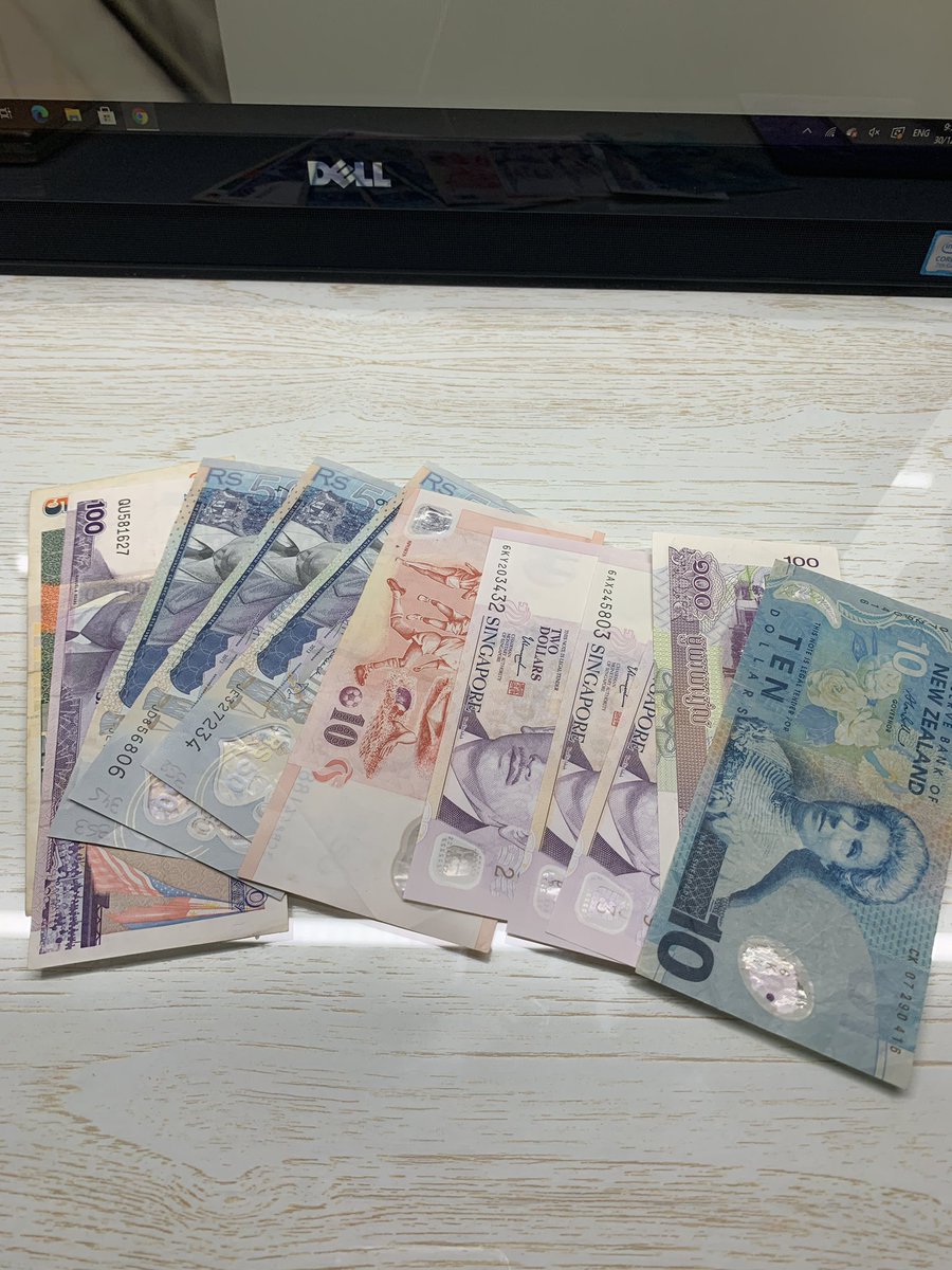 DiQuenth's tweet photo. Ini untuk GA ya guys, tapi aku kirim tahun baru. Selamat menyongsong tahun baru, semoga tahun depan jauh lbh baik dari tahun ini. Good luck! https://t.co/35JHe1RR0V