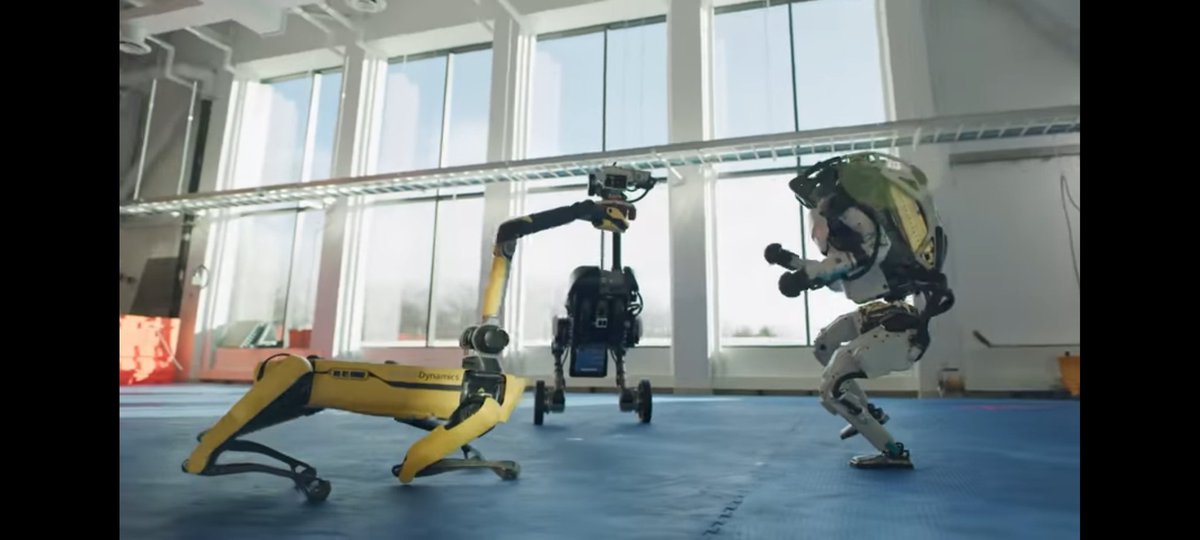 DevWillTech's tweet image. Someone explain why these robots can dance better than me