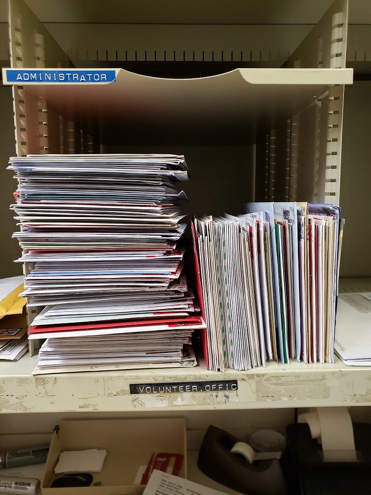 MIVeteran's tweet photo. What a tremendous response to our call for holiday cards for the members of our Michigan Veteran Homes! A huge THANK YOU to the hundreds who took time out of their holiday to make a veteran smile during these challenging times! #MakeAVetSmile #DoingMIPart https://t.co/GqhVKDMgXq