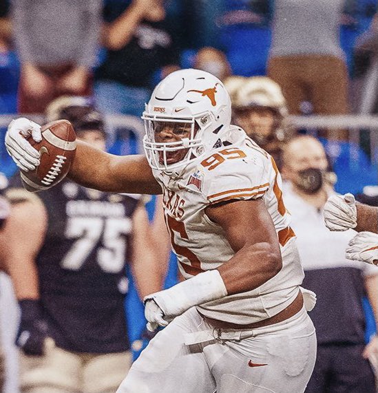 The play of the bowl season! He’s a bad bad man. Have yourself a game, AC!
<a href="/alfredcollins99/">Alfred Collins</a>