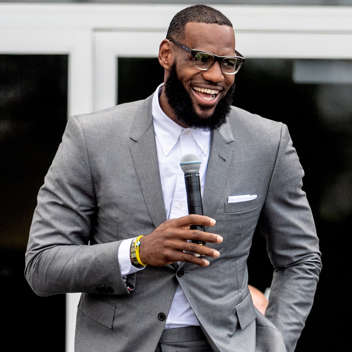 IamTheDEdward's tweet photo. Happy and Blessed Birthday to #OhiosFinest @KingJames https://t.co/lkSxua2Nfu