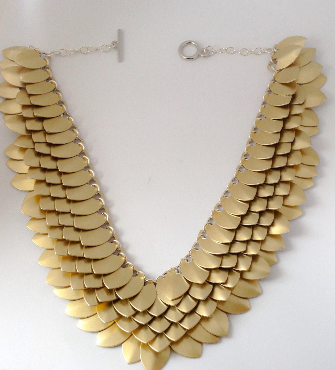 ArtisanJByViv's tweet image. Egyptian Collar Necklace, Gold Coloured Necklace, Christmas Gift For Girlfriend, Gift Ideas For Women, Unique Necklace, Stocking Stuffer tuppu.net/fa374f3f #Etsy #BeadsofCreation #BohoNecklace