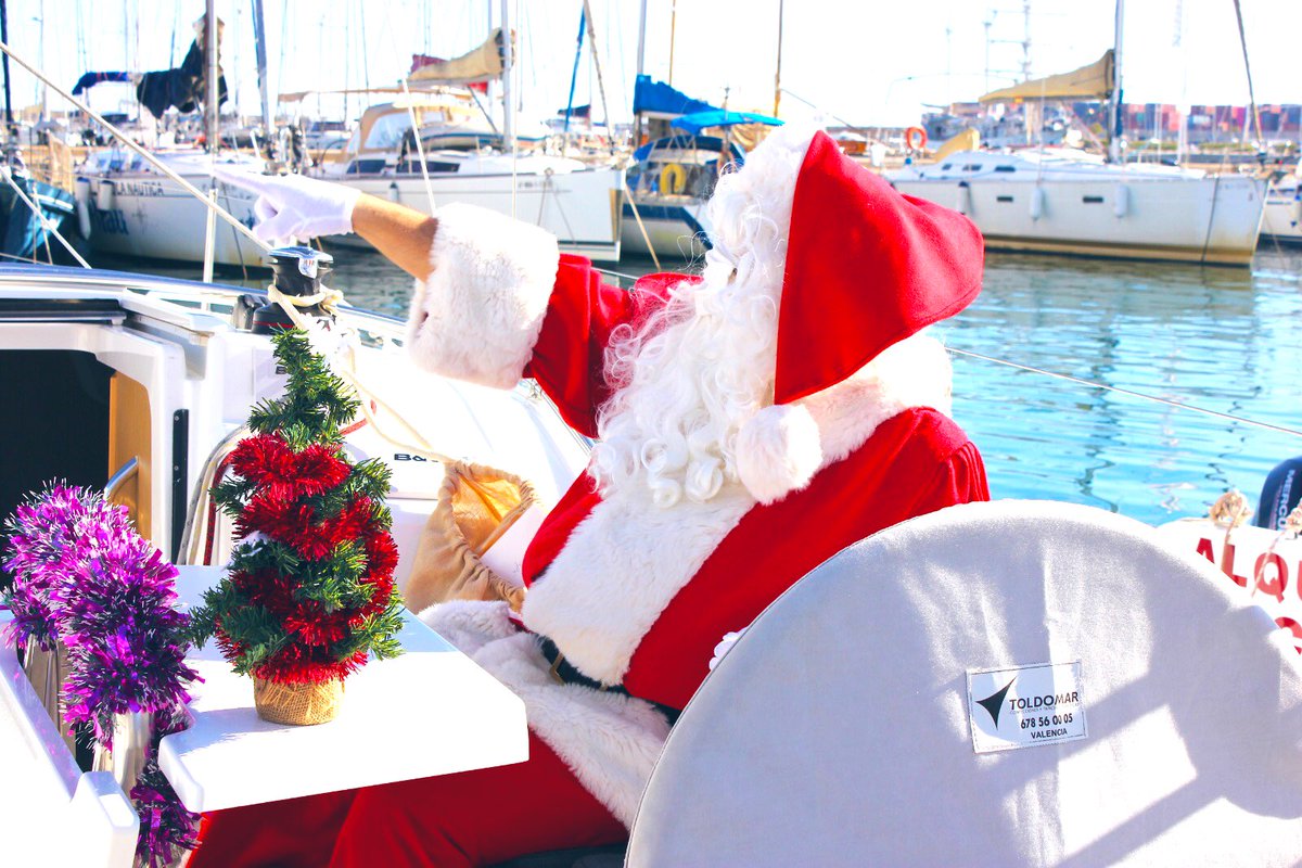 Cogemos unos días de descanso y cerramos nuestras oficinas hasta el 6 de enero pero seguiremos atendiendo solicitudes y reservas a través de nuestras webs, mail, teléfono y whatsapp. 
quicksail.es // quicksailcharter.com 
info@quicksail.es 615 22 97 00
#navidad