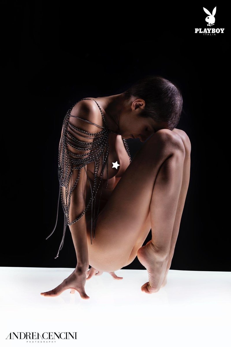 SergeantIce's tweet image. 3^ ed ultima parte del mio editoriale su 🅿️layboy Italia n.44 Nov. 2019
🐰🐰🐰
3rd and final part of my pictorial on 🅿️layboy Italy n.44 Nov. 2019
Photographer Andrea Cencini
#sergeantice