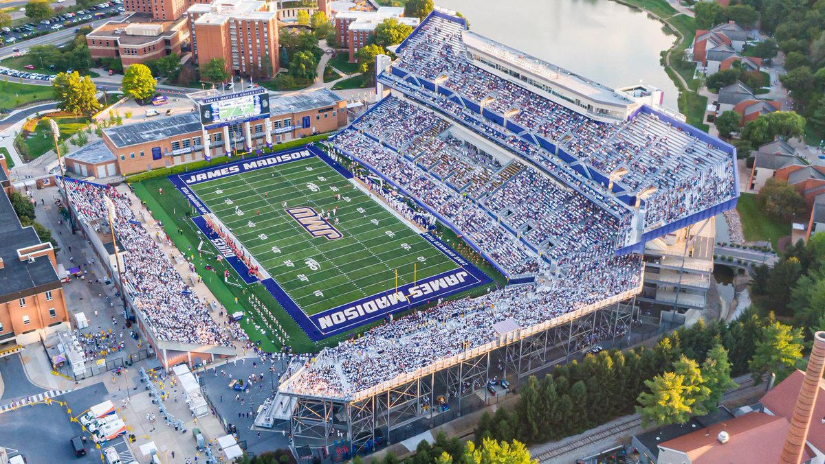 thecfbnetwork's tweet photo. Sweet 16:

@BYUfootball vs @JMUFootball https://t.co/cbhnzZnuGY