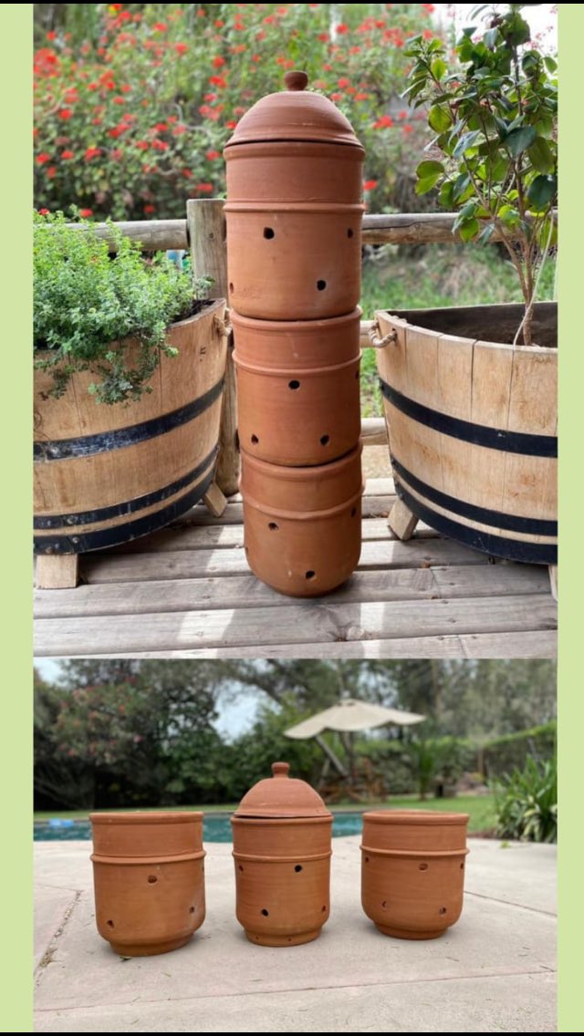 Aquí unas fotos de nuestras composteras las cuales se ambientan a cualquier entorno🌱