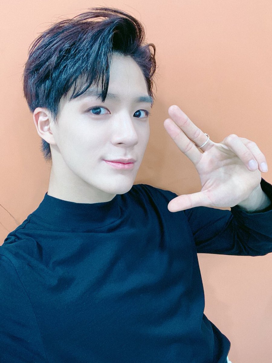 _timetoJENO's tweet photo. 191231 NCT DREAM Lysn
#제노 #JENO #NCTDREAM #NCT https://t.co/BFCri2FEwv