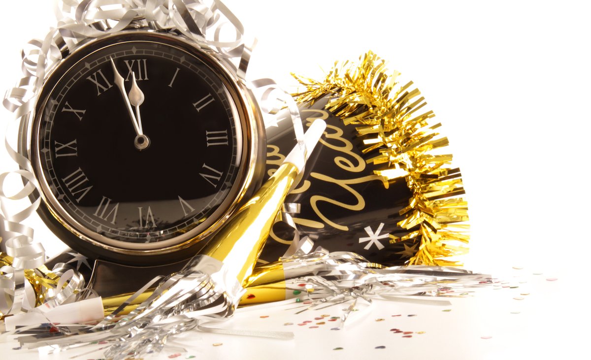 8 Ideas for New Year’s Social Media Posts bit.ly/3o4CrG7 <a href="/MadalynSklar/">Madalyn Sklar</a> #TwitterSmarter