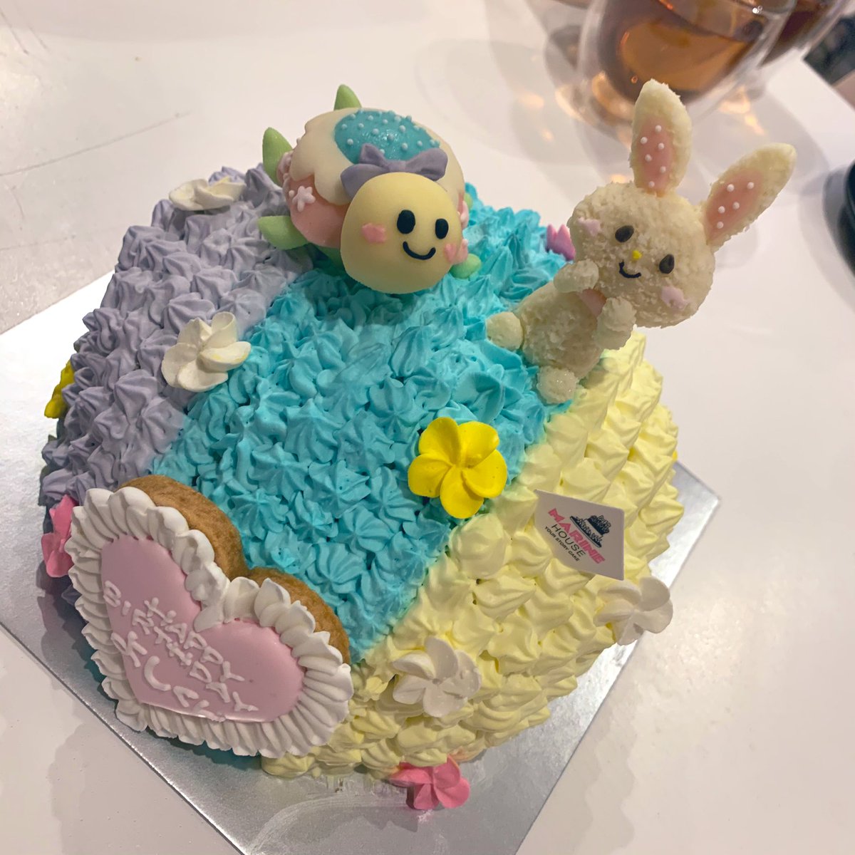 Indigo 奥さんが用意してくれたオーダーメイドのバースデーケーキすごすぎて震える メルちゃんとマリンちゃん めちゃめちゃかわいいしケーキがメルちゃんのしっぽになってる