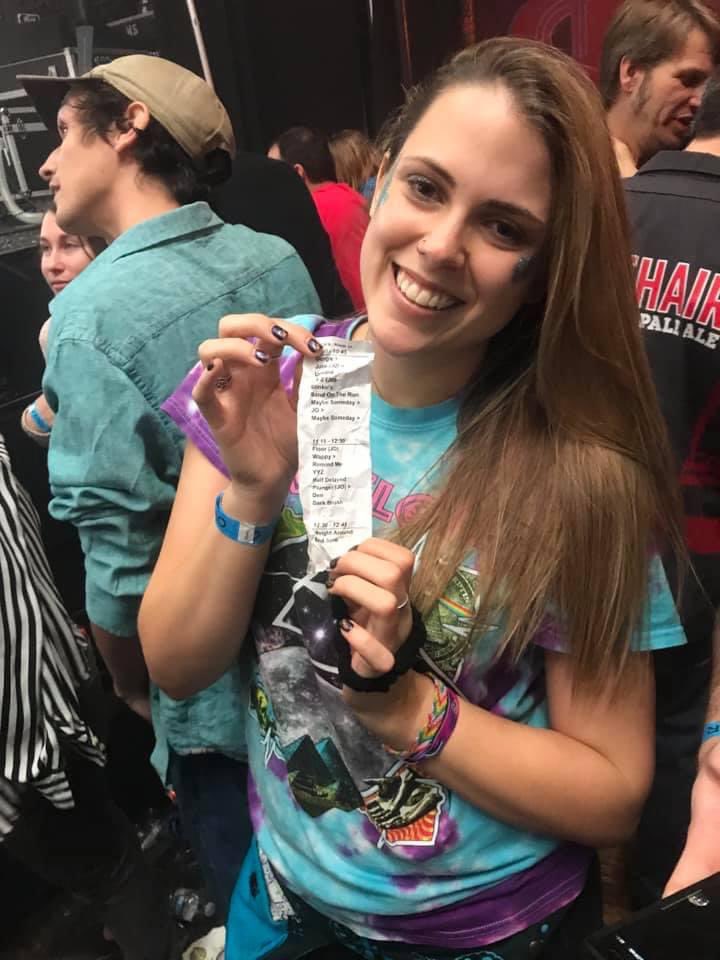 MollyOlly23's tweet photo. I caught my first set list two years ago with my favorite songs!!! #Den #Wappy #Stinkos #2x2 #BandOnTheRun #YYZ #UmphLove https://t.co/2FmX8Lz3mH