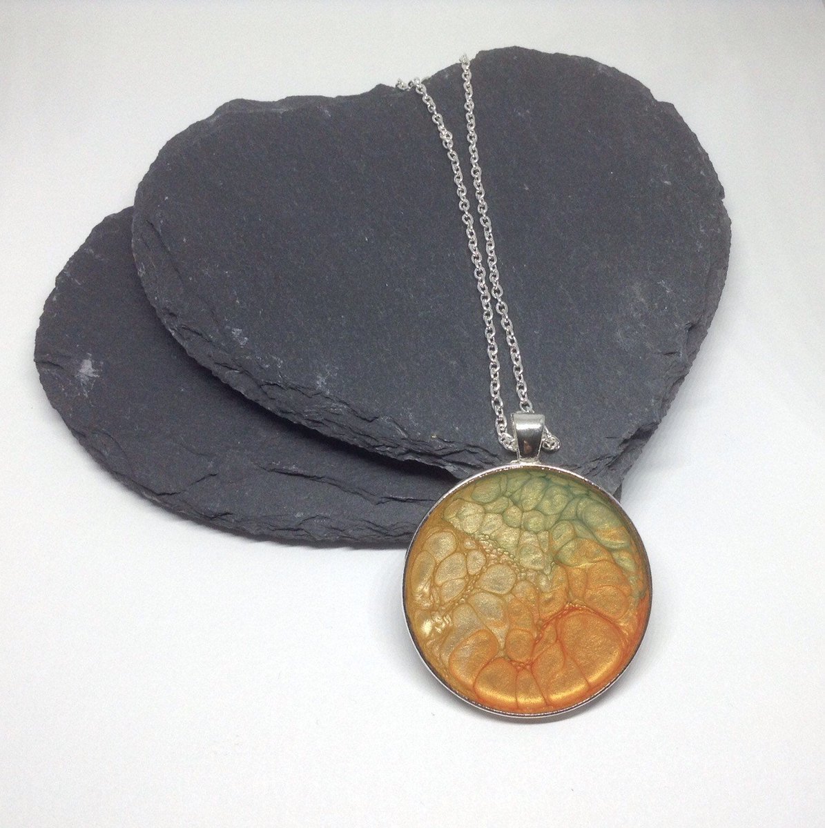 ArtisanJByViv's tweet image. Bright Necklace, Orange Resin Necklace, Pebeo Pendant, Colourful Pendant, Abstract Pendant, Mum Birthday Present, Female Birthday Gift tuppu.net/2285a93b #BeadsofCreation #Etsy #ColourfulJewellery